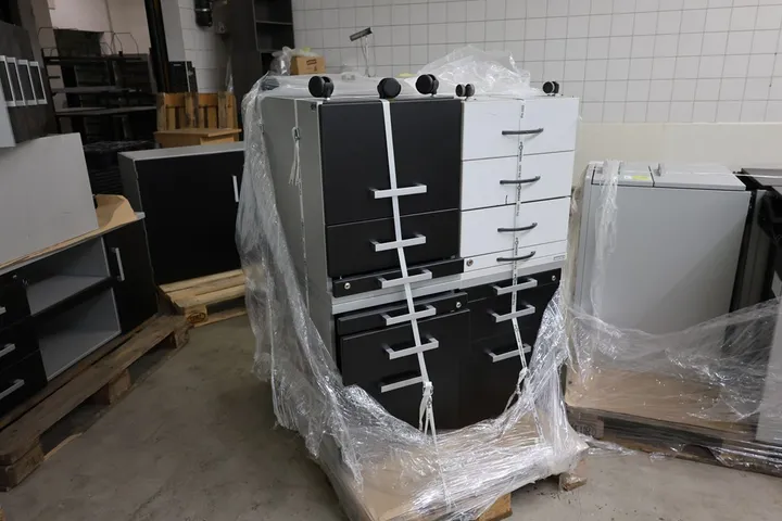 4 x Rollcontainer